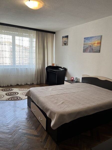 Cismigiu, Sala Palatului